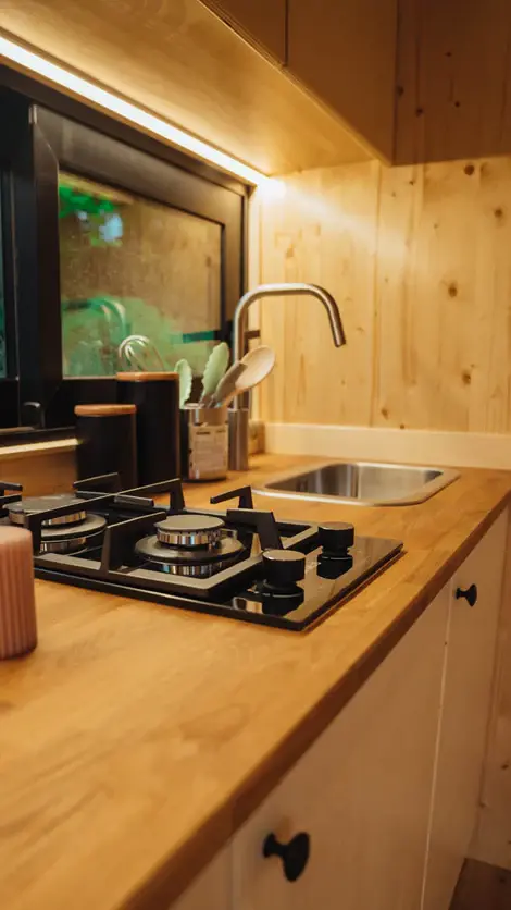Tiny House Küche und Wohnbereich